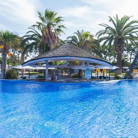 & Sanguli Resort